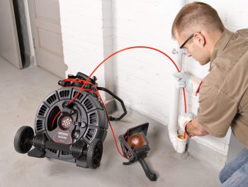 SeeSnake MAX rm200 in use.